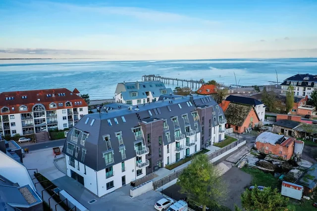 Eigentumswohnanlage mit Gewerbe Niendorf, Bild 2