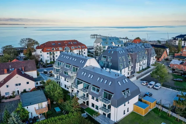 Eigentumswohnanlage mit Gewerbe Niendorf, Bild 3