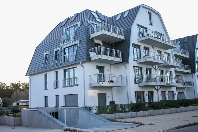 Eigentumswohnanlage mit Gewerbe Niendorf, Bild 7